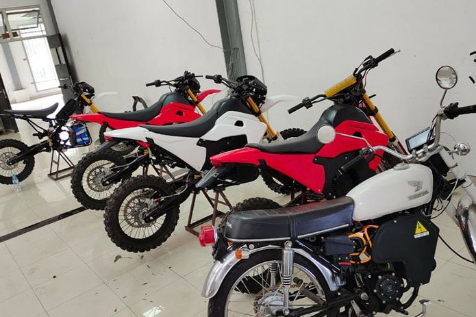  

ITS - Kemensos Kembali Bantu Masyarakat Papua Lewat Motor Trail Listrik