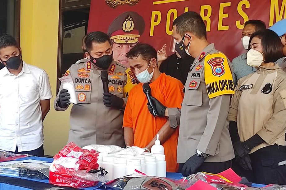 Simpan Narkoba 500 Gram SS dari Aceh di dalam Tape Recorder, Warga Mojokerto Ditangkap