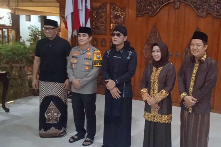 Sukses Pimpin Kota Bersejarah, Gus Miftah : Ning Ita Bisa Jadi Contoh Teman Muslimat dan Fatayat