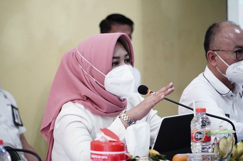 Hadir di Kelurahan Mentikan, Ning Ita Fokus Pembangunan Infrastruktur dan Wisata Bahari