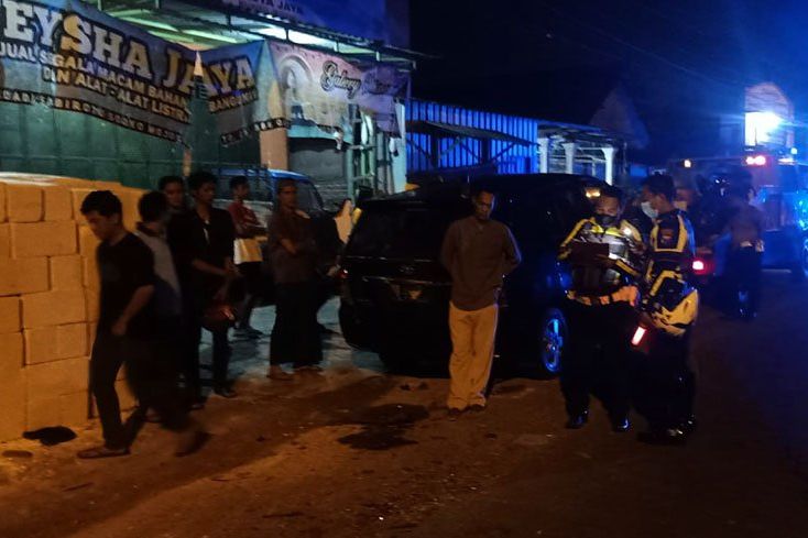 Diduga Melaju Dengan Kecepatan Tinggi, Pelajar di Mojokerto Tewas Tabrak Minibus