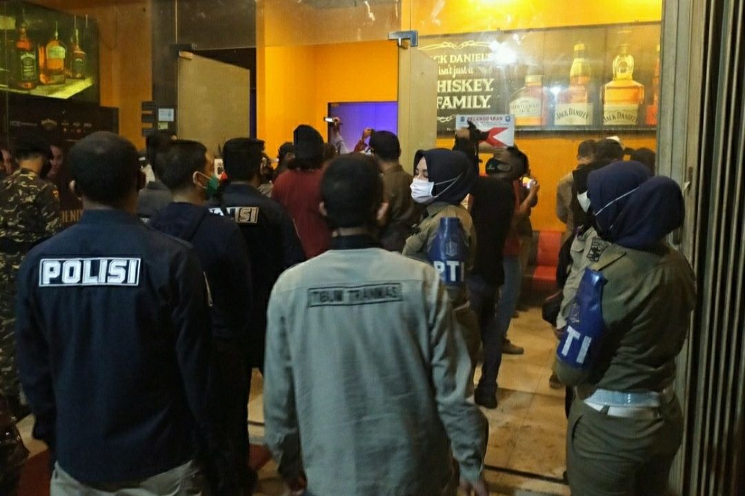 Langgar Perwali, Tempat Hiburan Malam di Surabaya Dicabut Izinnya