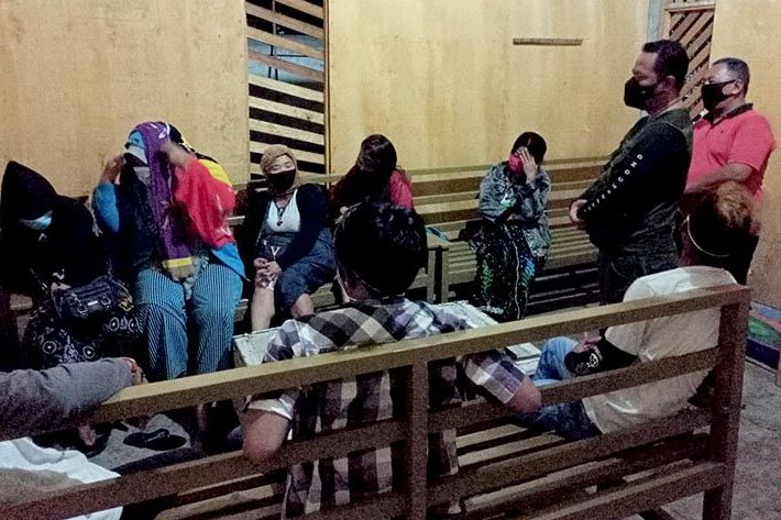 Gelar Operasi Pekat, 5 PSK dan Waria di Probolinggo Diamankan