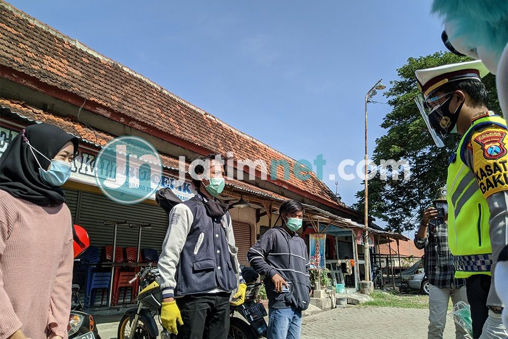 Operasi Zebra Di Ponorogo, Mulai Pembagian Masker Sampai Membaca Sumpah Pemuda