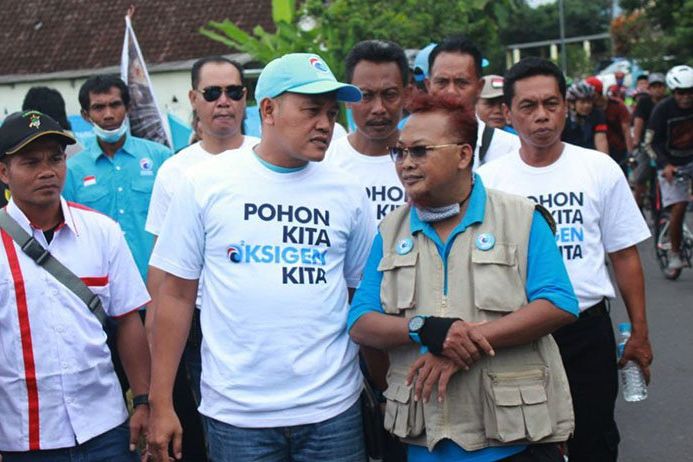 Gelora Jatim Instruksikan 1 Kader Tanam 10 Pohon