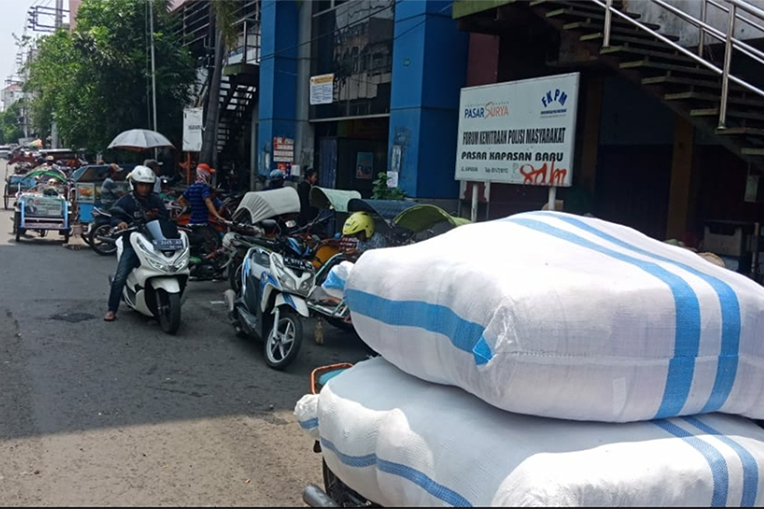Imbas Covid-19, Dua Pasar Pusat Grosir di Surabaya Ditutup Sementara