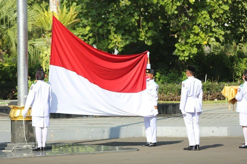 Di Momen Upacara HUT Ke-76, Wali Kota Surabaya Berharap Bisa Segera Merdeka dari Covid-19