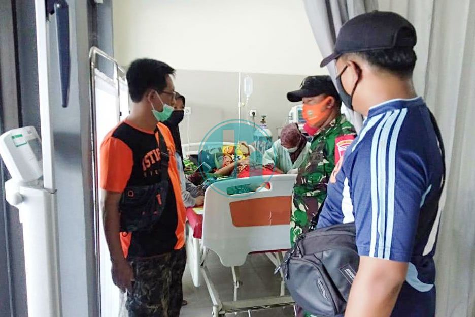 Mencampur Cat Pasangan Suami Istri Terbakar