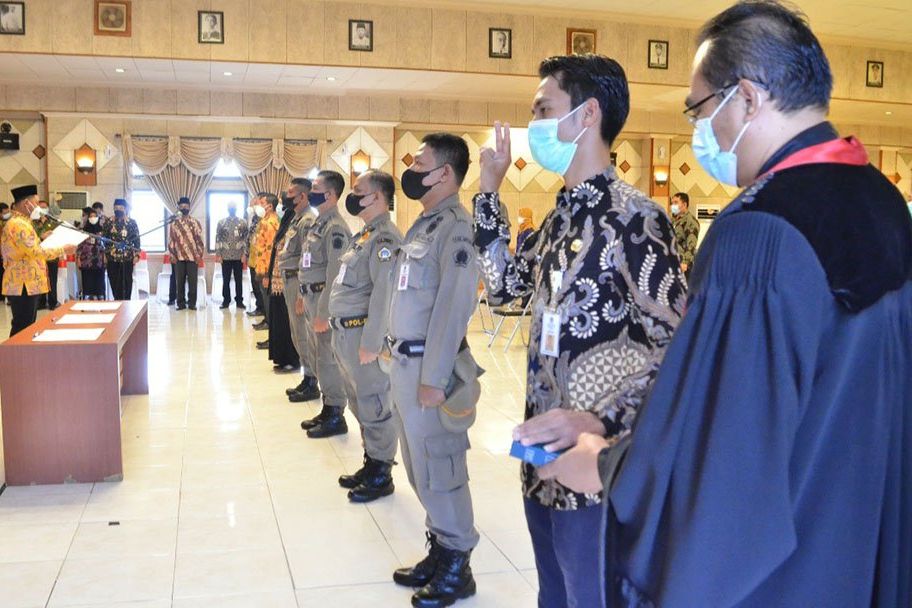 Lantik 29 Pejabat Fungsional, Bupati Gresik Minta Loyal Layani Masyarakat