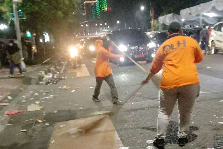 30 Ton Sampah Terkumpul Usai Pagelaran Surabaya Vaganza