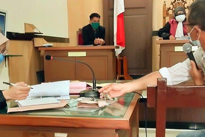 Berlagak Salat dengan Bawa 35 Anak Kunci, Pria di Gresik Curi Uang Kotak Amal