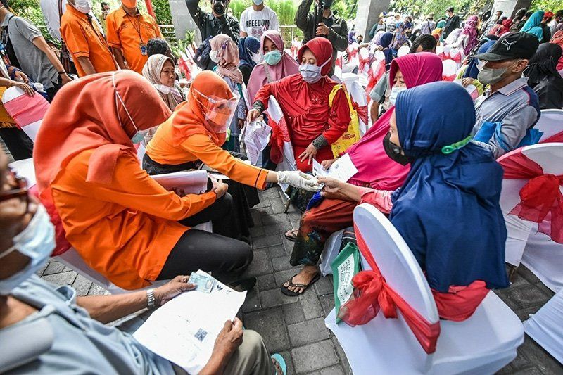 Bansos BPNT Sembako dan BLT Minyak Goreng Kembali Disalurkan Untuk Warga Surabaya