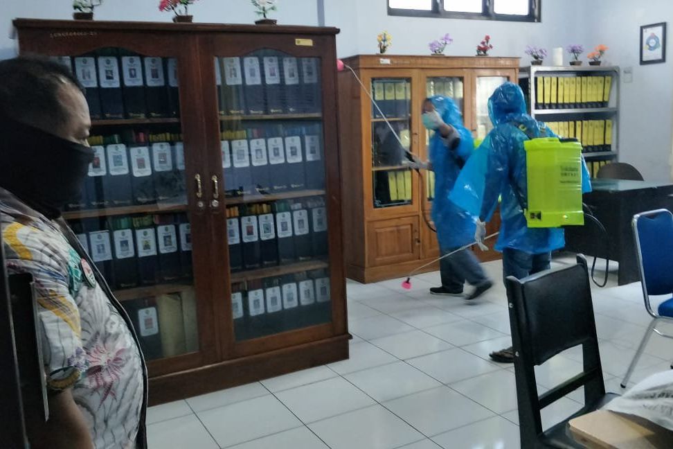 Cegah COVID-19, Pemkot Mojokerto Lakukan Penyemprotan Disinfektan Massal