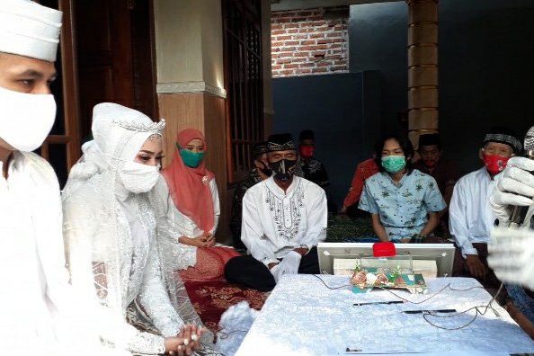Musim Hujan di Tengah Pandemi Covid-19, Angka Pernikahan di Mojokerto Mencapai 1.807 Pasangan