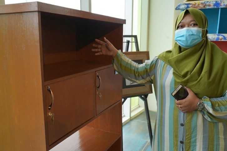 Desain Interior UK Petra Berikan Hasil Daur Ulang Solid Waste Pada 21 Sekolah