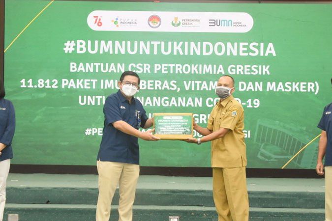 Petrokimia Gresik Bagikan Bantuan Paket Imun Senilai Rp 1,2 Miliar ke Sembilan Kelurahan