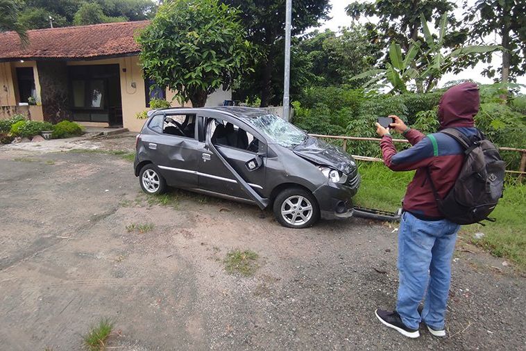 Komplotan Penipu Ngaku Polisi Diamuk Massa