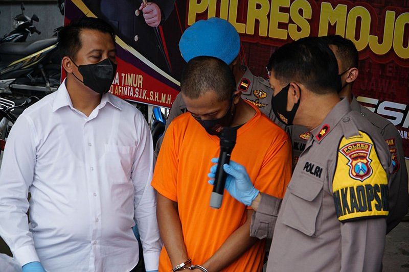 Montir Asal Tulungagung, Nekat Jual Istri Siri untuk Layanan Threesome di Hotel Mojokerto