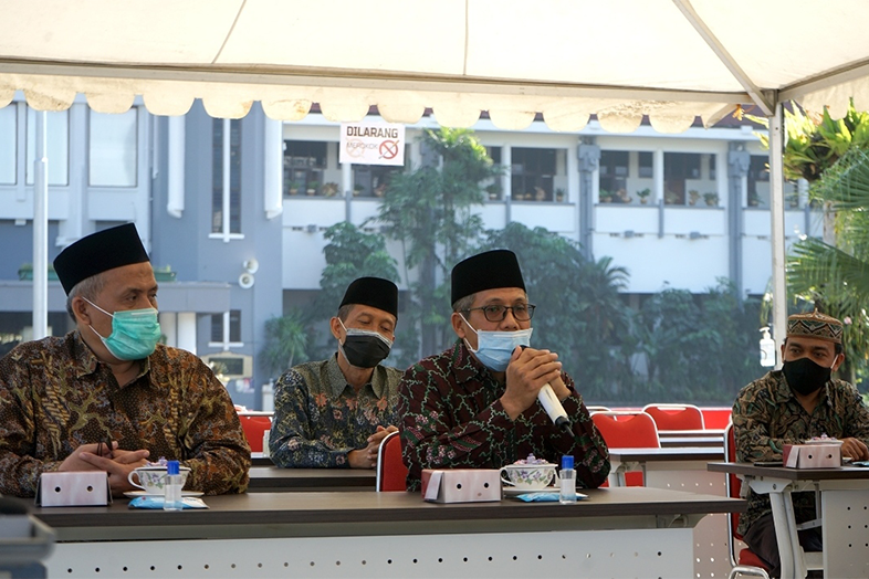 450 Santri Ponpes Hidayatullah Surabaya Jalani Rapid Test Massal