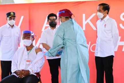 Presiden Jokowi Pastikan Distribusi Vaksin Merata Hingga ke Pelosok