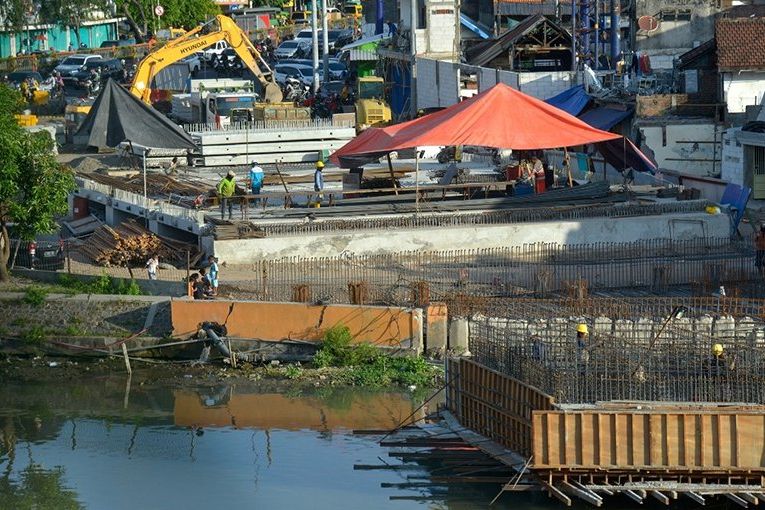 Ditarget Rampung Akhir Tahun, Pembangunan Jembatan Joyoboyo Kini Sudah 35 Persen