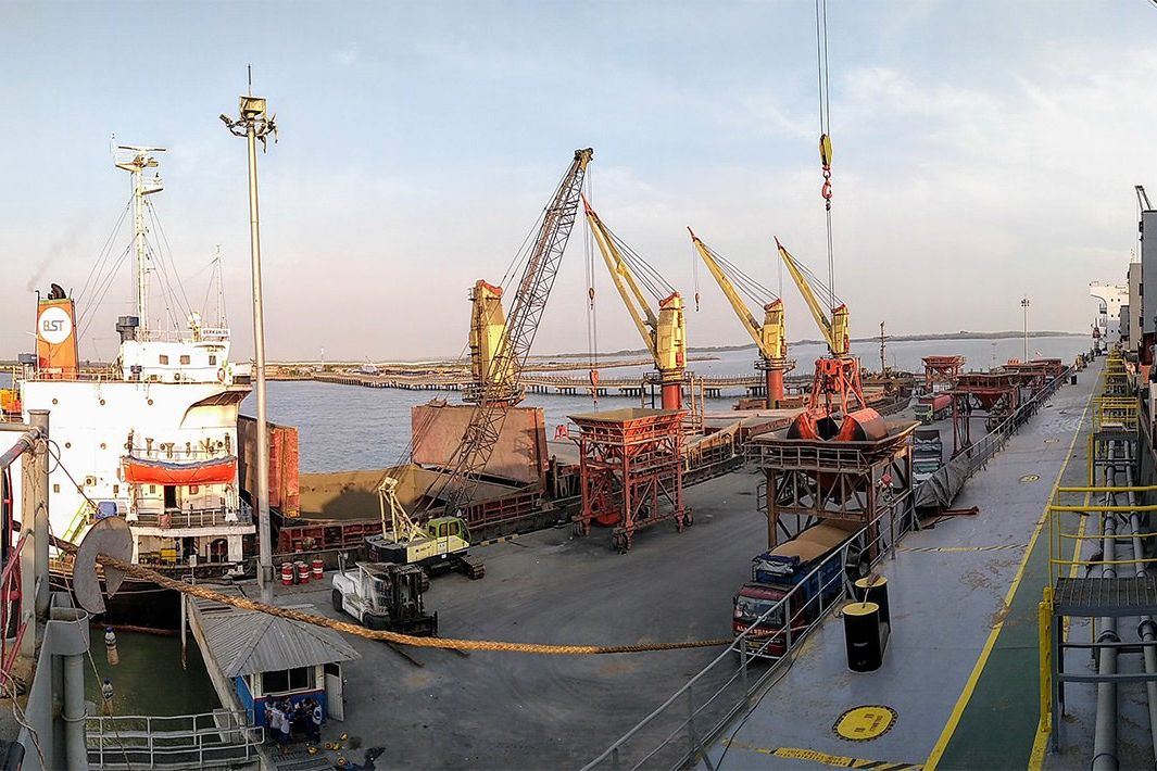 PT BMS Genjot Logistik Area Manyar Gresik