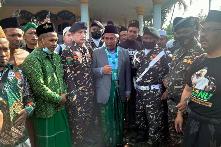 Berangkat ke Lokasi Muktamar, Kiai Marzuki Dilepas Pendukung Diiringi Salawat Badar
