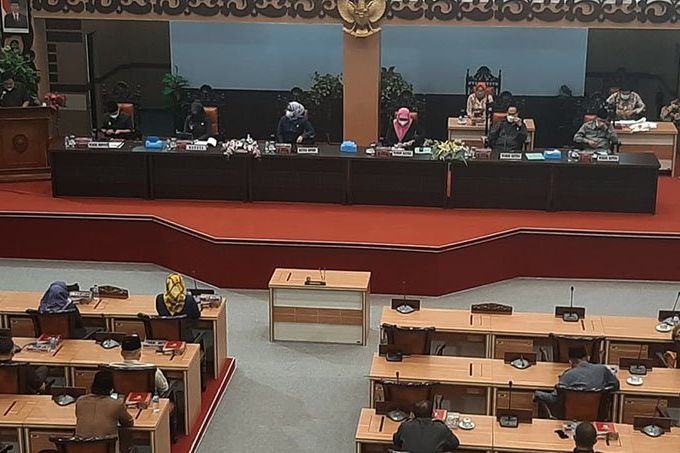 Gelar Paripurna, DPRD Kabupaten dan Pemkab Mojokerto Bahas Banyak Agenda 