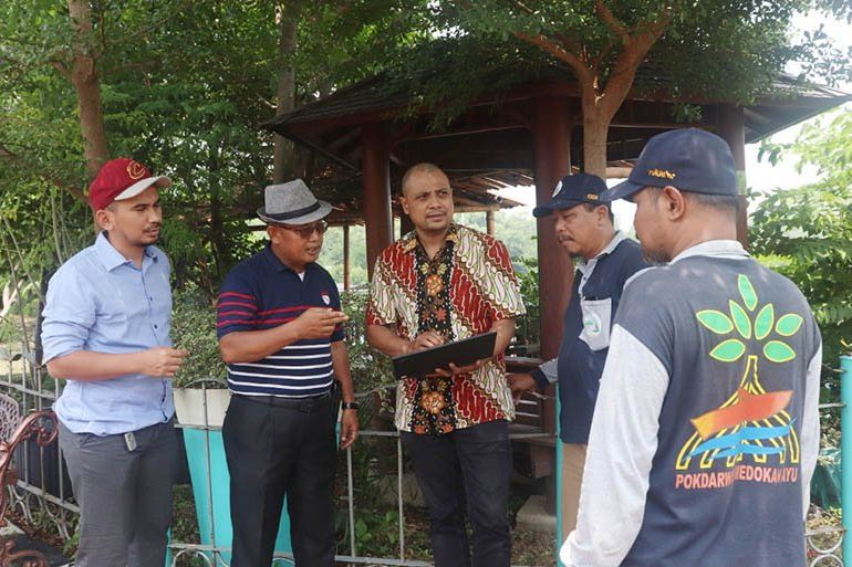 Bidik Potensi Ekowisata Mangrove Medokan Ayu Lewat Aplikasi Digital Local Market