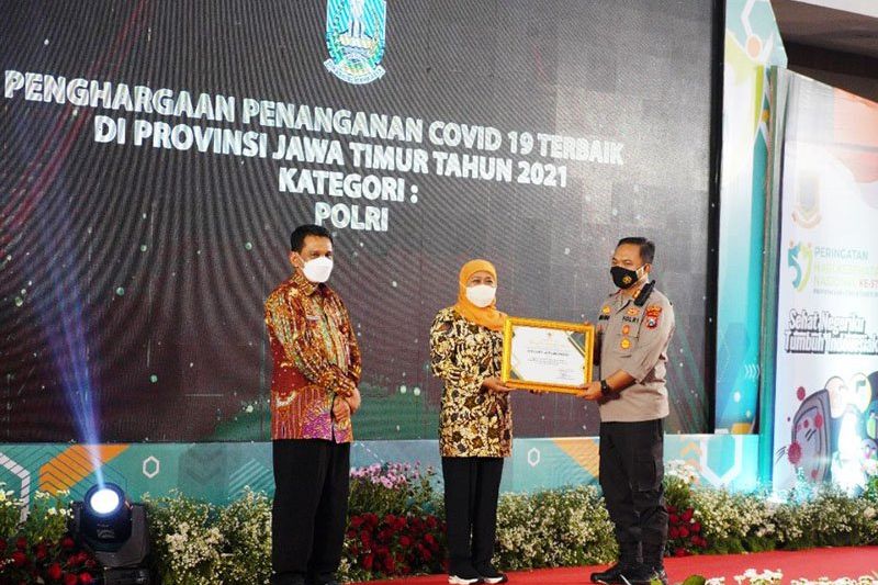 Polres Situbondo Terima Penghargaan Penanganan Covid-19 Terbaik di Jatim