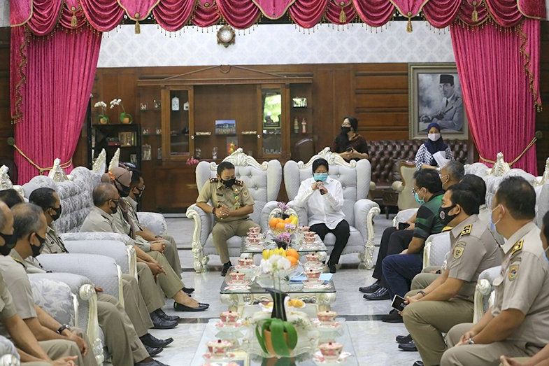 Berhasil Serahkan 172 Sertifikat, Jajaran BPN Surabaya I dan II Sabet Penghargaan