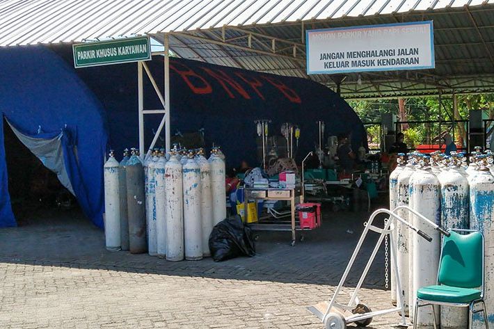 Covid-19 Terus Meningkat, Wabup Ponorogo Sidak RSUD dr Harjono Tanyakan Ketersediaan Ruangan
