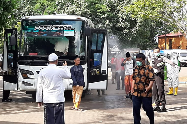 Tiba di Probolinggo 144 Santri Dari Ponpes Lirboyo Langsung Jalani Protokol Kesehatan Covid-19