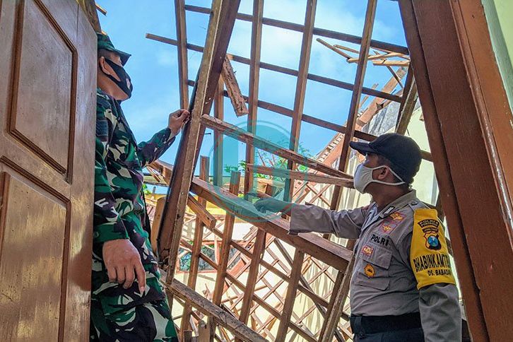 Atap Sekolah Roboh, Dindik Ponorogo Gelontor Dana Rp 380 Juta