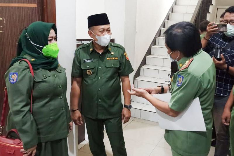 Hari Pertama Bekerja Sebagai Bupati Ponorogo, Sugiri Sidak Disdukcapil dan DPM-PTSP