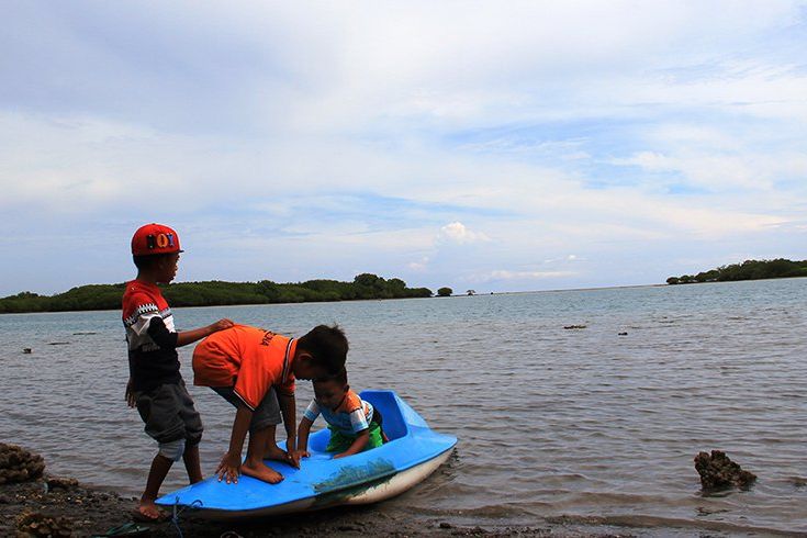 Secercah Asa Warga Labuhan Merak Taman Nasional Baluran