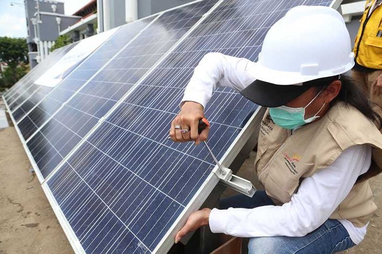 Targetkan Surabaya Netralitas dengan Akselerasikan EBT Ramah Lingkungan