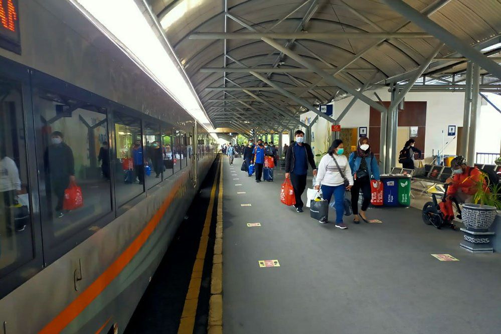 Relasi KA Mutiara Timur Diperpanjang Hingga Stasiun Yogyakarta