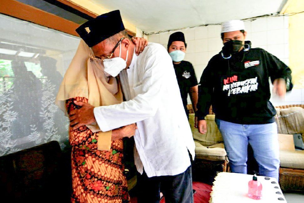 Jelang Pelantikan, Armuji Ziarah ke Makam Ayahanda dan Sungkem Minta Doa Restu Ibu