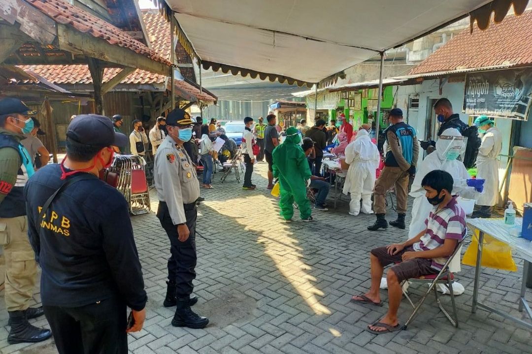 Ratusan Warga Terjaring Tes Swab Hunter Perbatasan