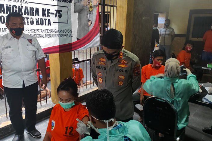 57 Tahanan Mapolresta Mojokerto Divaksin, 8 Gagal