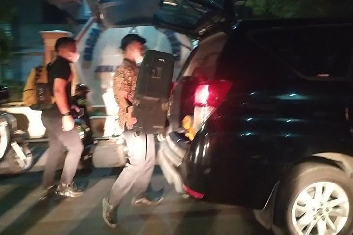 5 Koper dan Belasan Tas Hasil Penggeledahan KPK di Kasus OTT Bupati Probolinggo