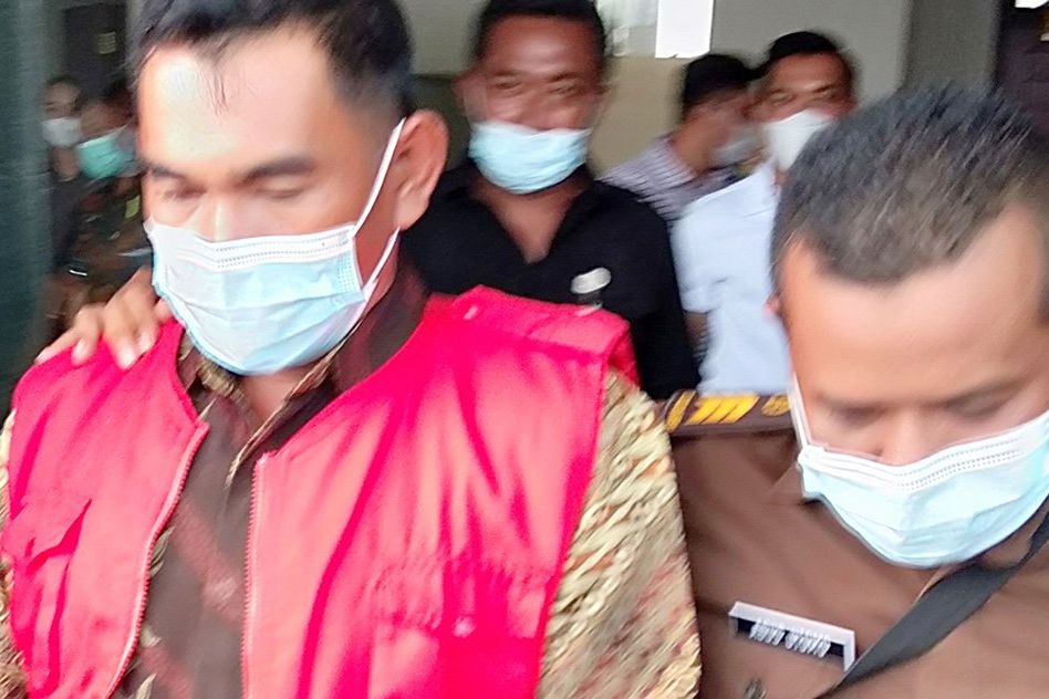 Korupsi Anggaran Desa Senilai Rp 253 Juta, Kades Dooro Cerme Ditahan Kejari Gresik