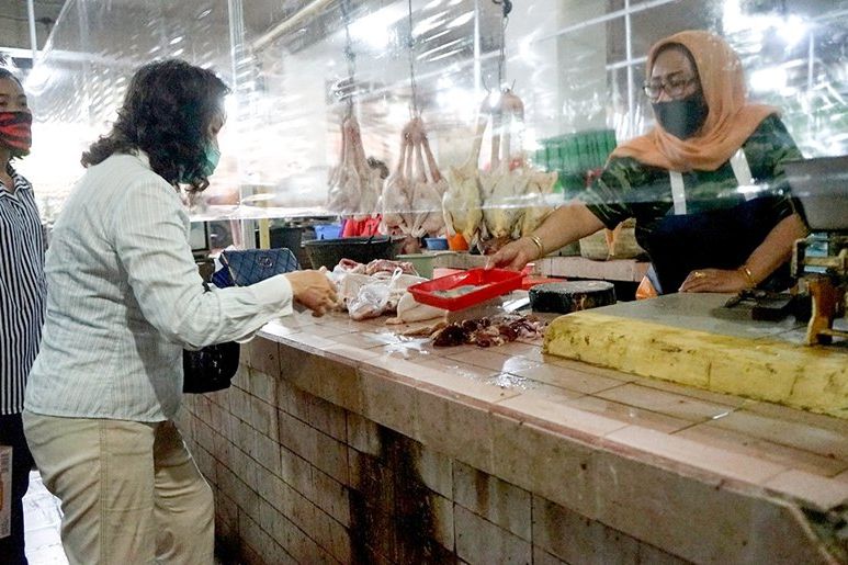 101 Pasar Krempyeng di Surabaya Ditata Terapkan Protokol Kesehatan Jadi Pasar Tangguh