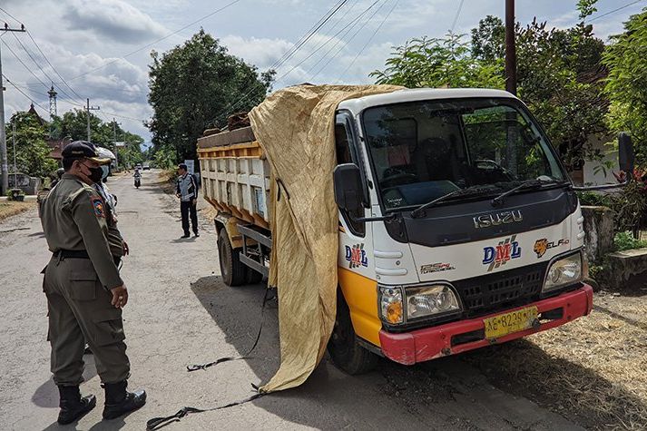 Dishub Ponorogo Razia Truk Pasir Overtonase