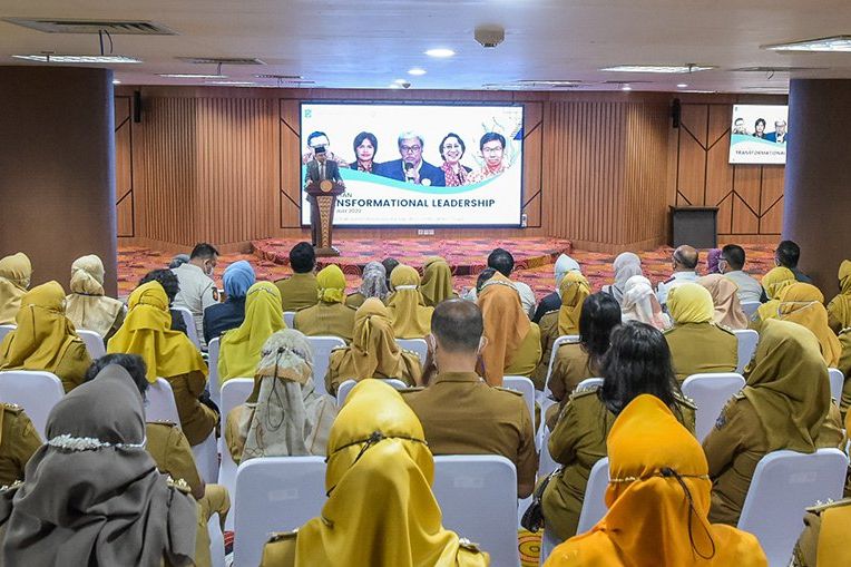 Tingkatkan Leadership, Pejabat Struktural Pemkot Surabaya Digembleng di Pascasarjana Unair