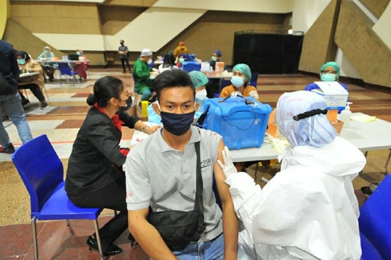 Ekonomi Membaik, Pemerintah Percepat Program Vaksinasi