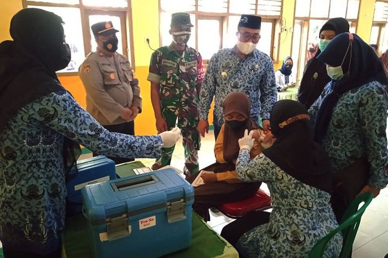 Vaksinasi Usia 6 Hingga 11 Tahun di Lamongan Sudah Menjalar di Sekolahan Desa