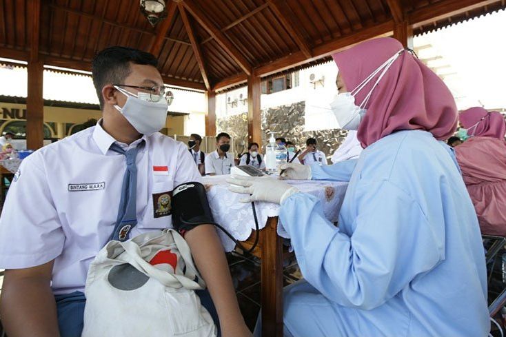 26 Persen Pelajar di Surabaya Sudah Divaksin