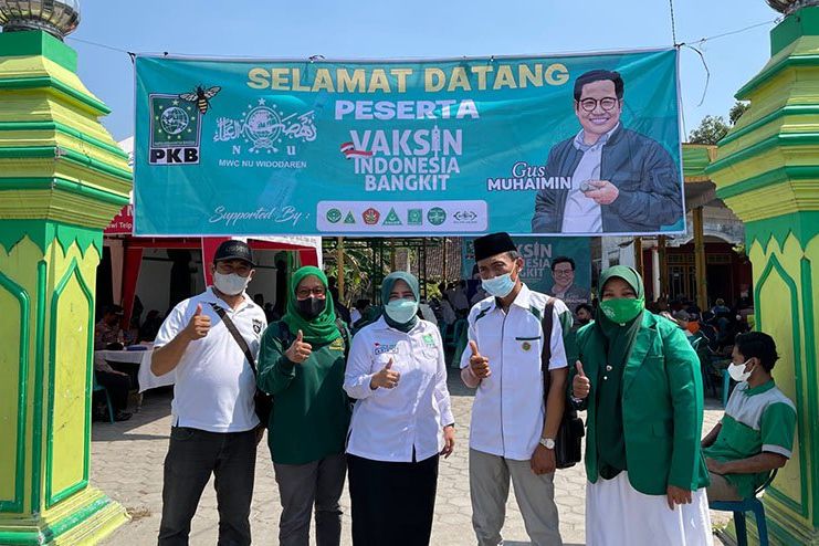 Tingkatkan <em>Herd Immunity</em>, DPW PKB Jatim Gelar Vaksinasi Massal di Pedesaan
